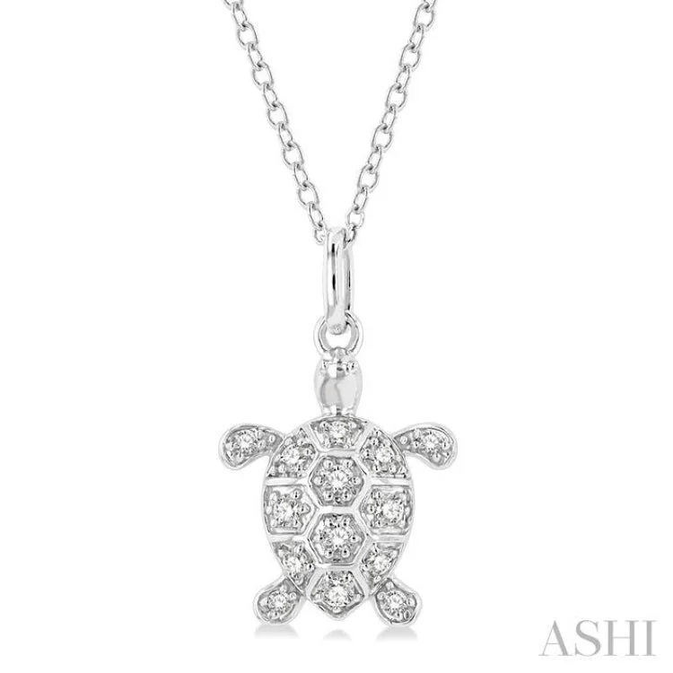 necklaces for wedding gift -1/6 Ctw Marine Life Turtle Petite Round Cut Diamond Fashion Pendant With Chain in 10K White Gold