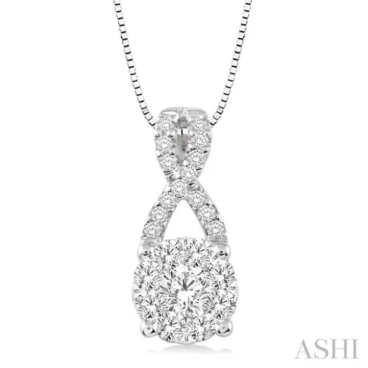 necklaces for bridal elegance -1/2 Ctw Lovebright Round Cut Diamond Pendant in 14K White Gold with Chain