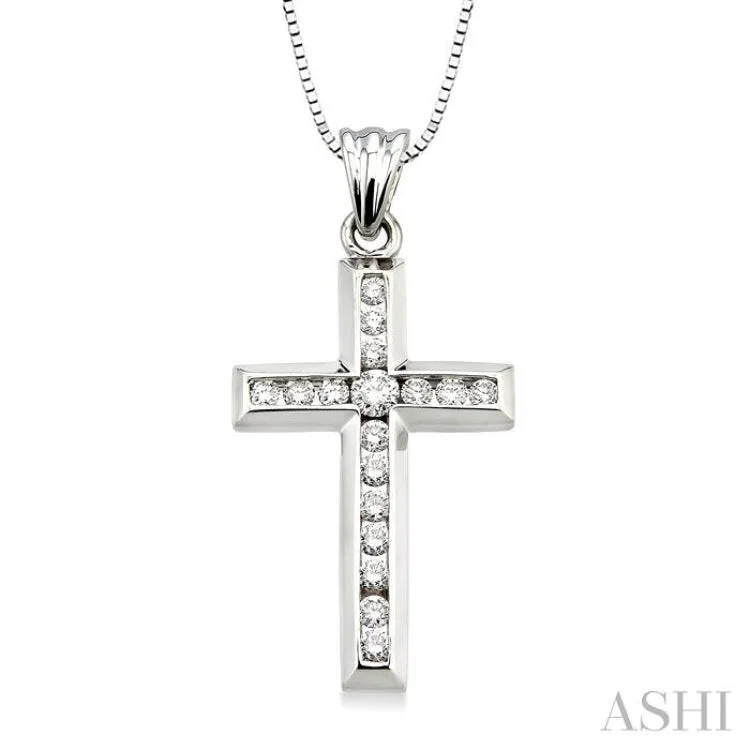 necklaces with geometric shape -1/2 Ctw Round Cut Diamond Cross Pendant in 14K White Gold with Chain