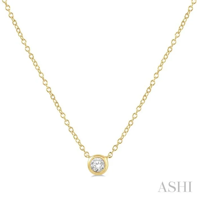 necklaces with engraved name -1/10 Ctw Bezel Round Cut Diamond Petite Fashion Pendant With Chain in 10K Yellow Gold