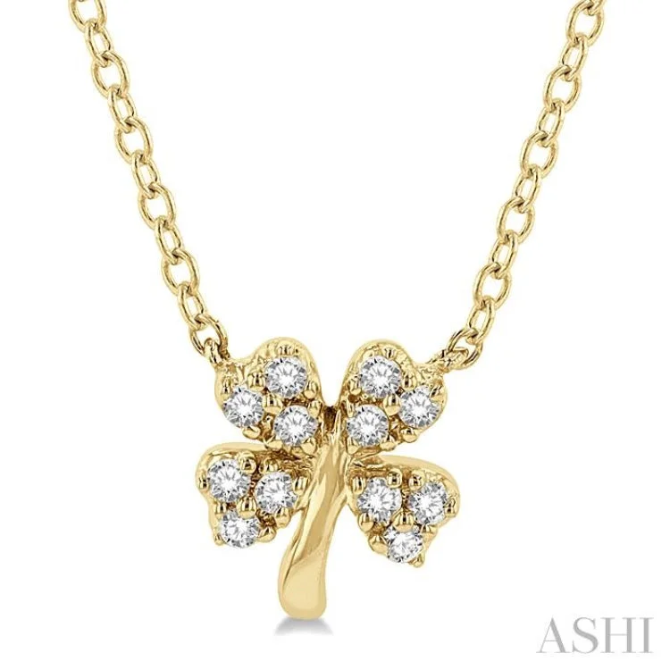 necklaces with heart charm -1/10 Ctw Four-Leaf Clover Round Cut Diamond Petite Fashion Pendant With Chain in 10K Yellow Gold