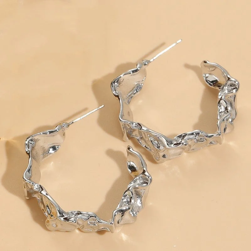 ES2229-Crinkled earrings in 14K real white gold