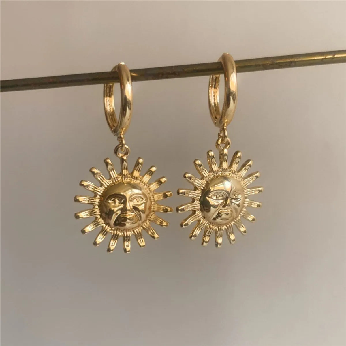 Ladies geometric hoop earrings -1 Pair Retro Sun Plating Metal Gold Plated Drop Earrings