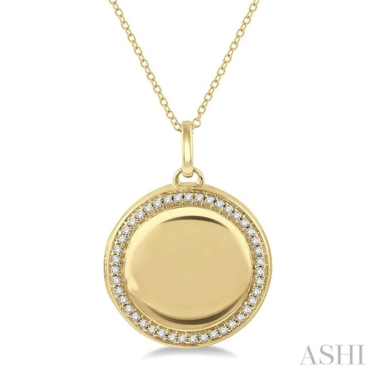 necklaces with geometric shape -1/4 Ctw Round Cut Diamond Circle Locket Pendant With Chain in 10K Yellow Gold