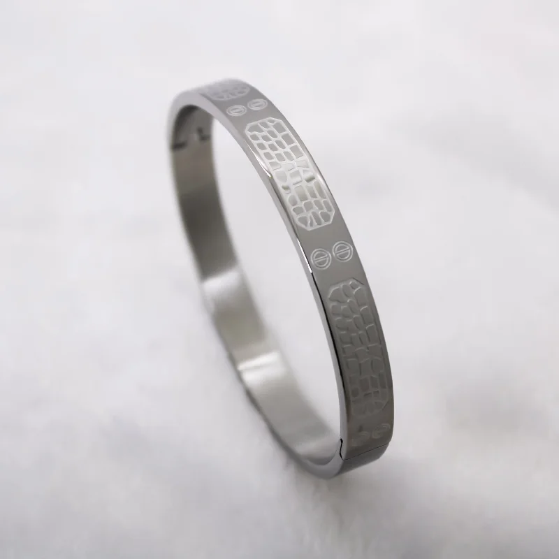 Minimalist silver bracelets for women -Premium Stone Wall Silver Men's Bracelet