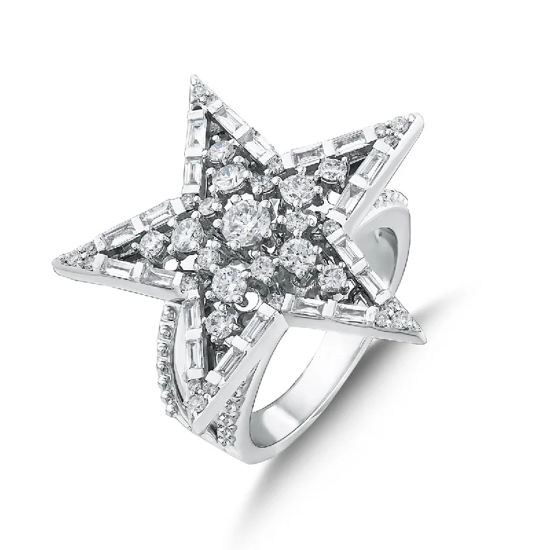 ladies rings for bold fashion -SIRIUS STAR 18 K GOLD DIAMOND RING