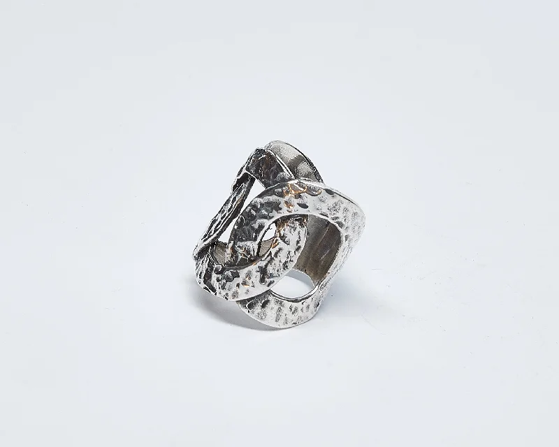 ladies rings for mother gift -Hammered  Loop Silver Ring